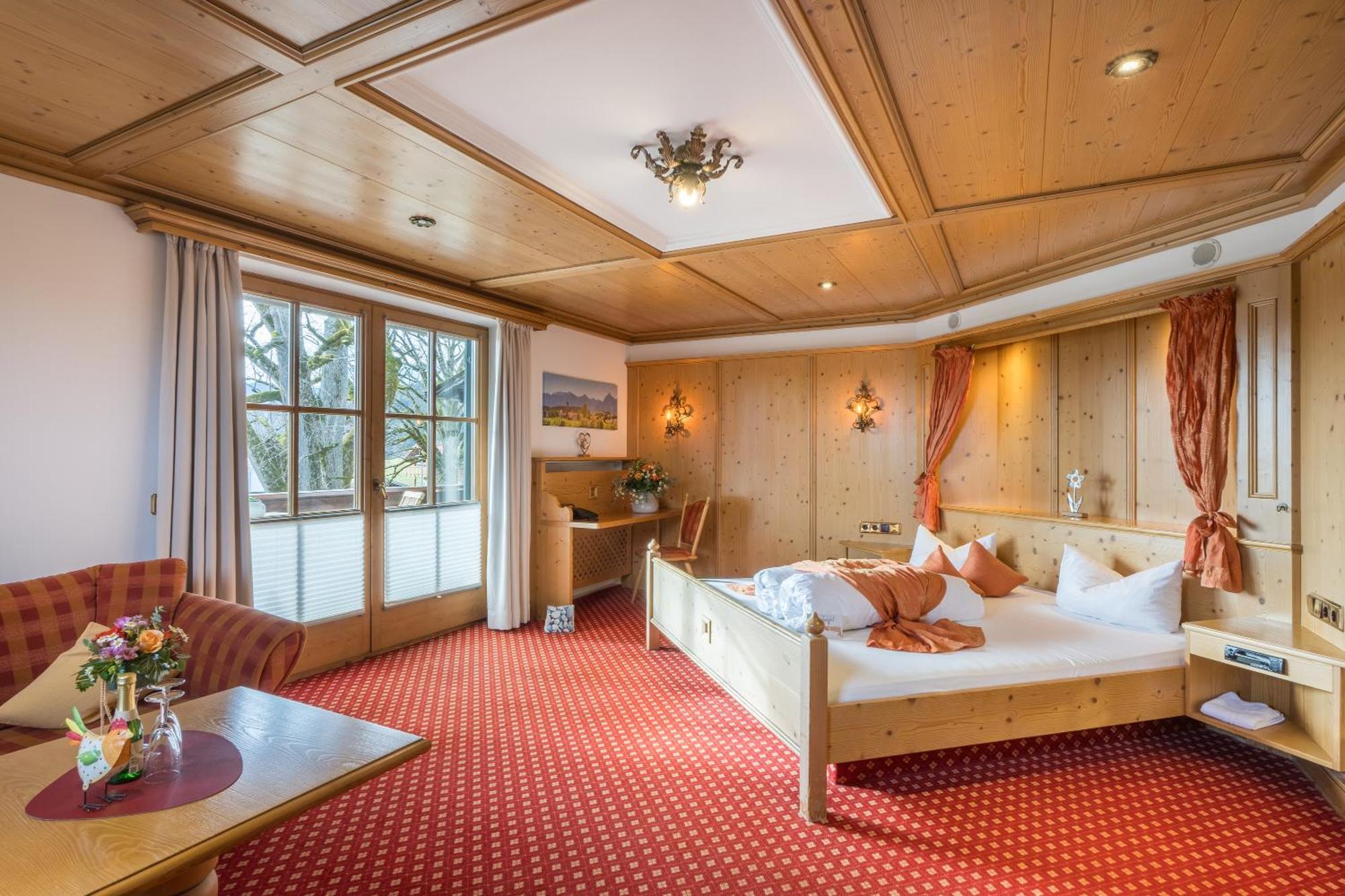 Landhotel Gockelwirt Айзенберг Екстериор снимка